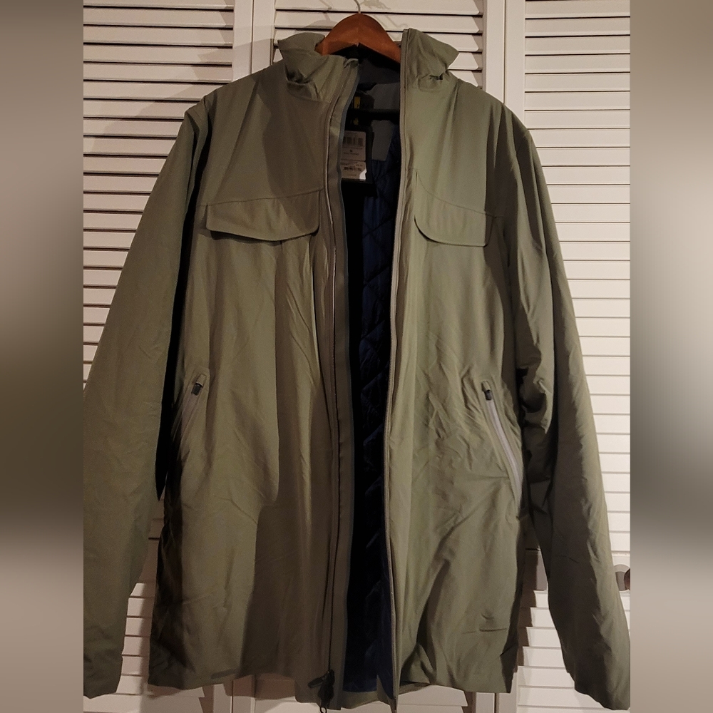 Cole Haan X Mountain Hardware Zerogrand Metro Coat
